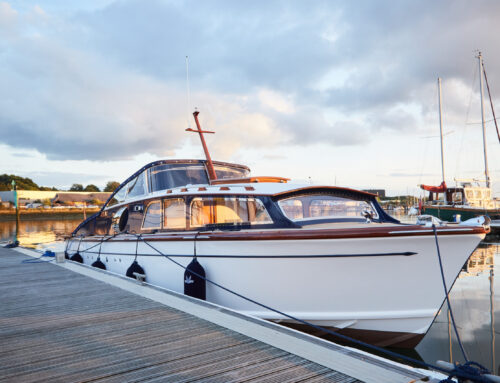 Breathing New Life into Legends: Classic Motor Yacht Restoration